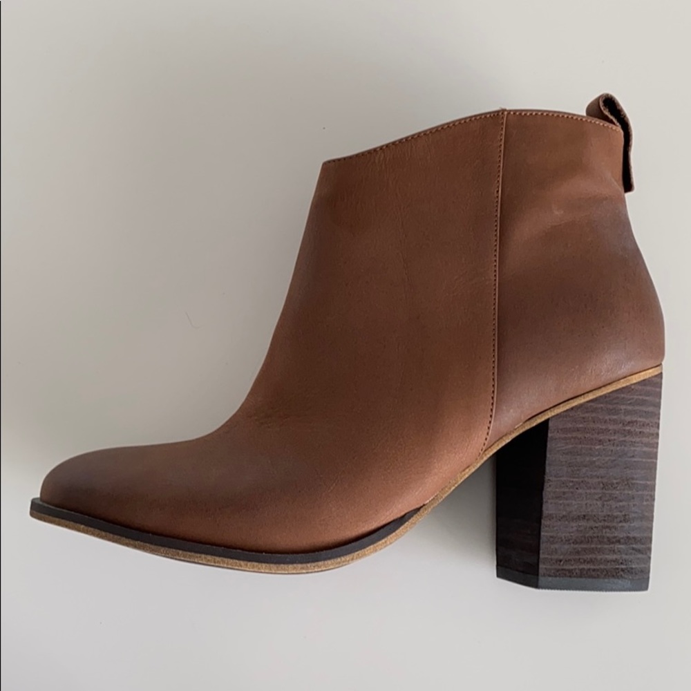 B.P. Lance Block Heeled Bootie Sz 9.5